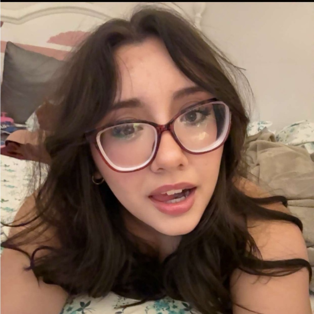 Meet your Posher, Mari sue